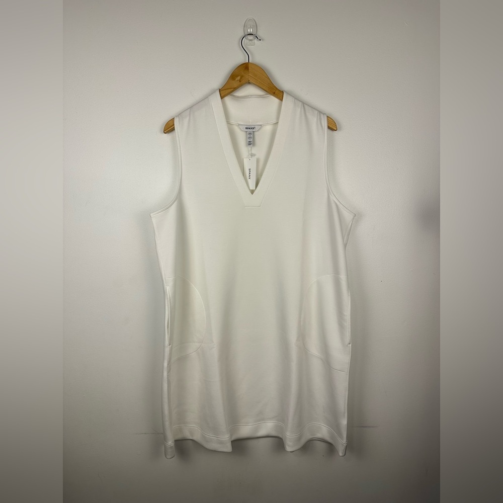 Spanx AirEssentials White V Neck Pockets Mini Dress Plus Size 2X NWT - Picture 3 of 9